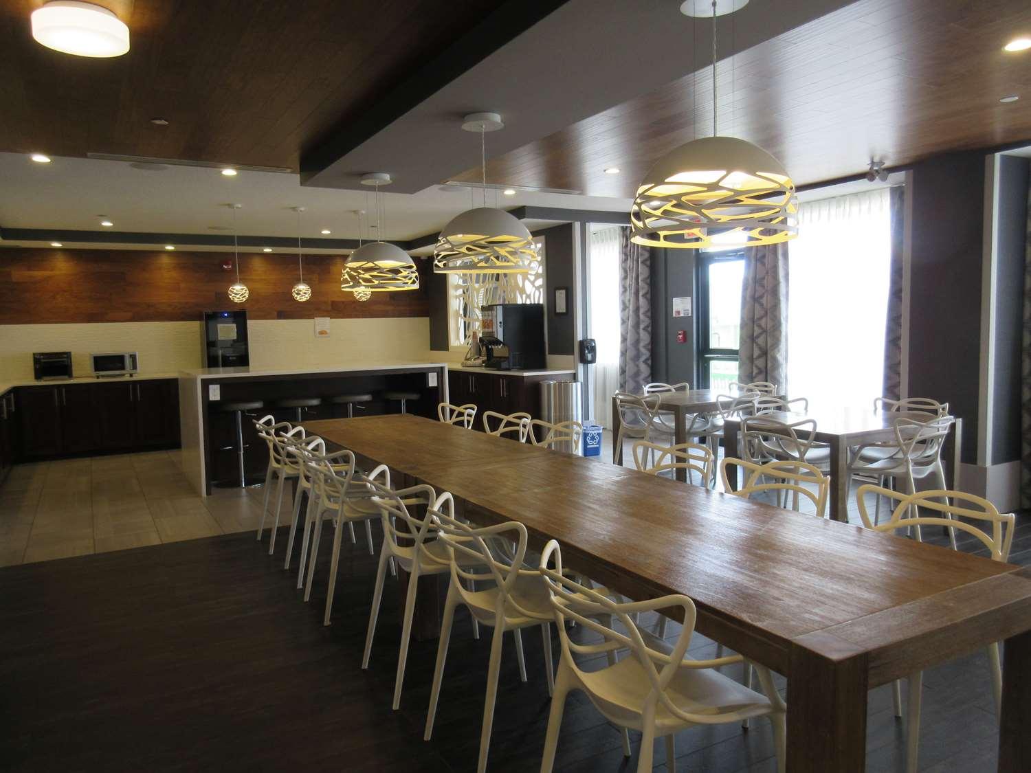 Best Western Plus Airdrie Gateway Kültér fotó