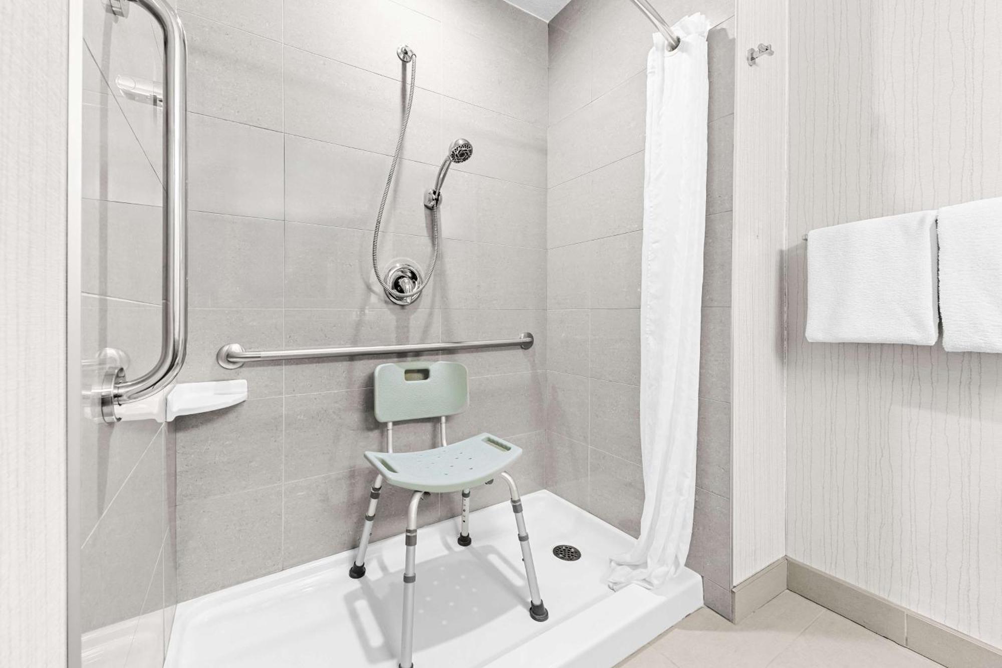 Best Western Plus Airdrie Gateway Kültér fotó